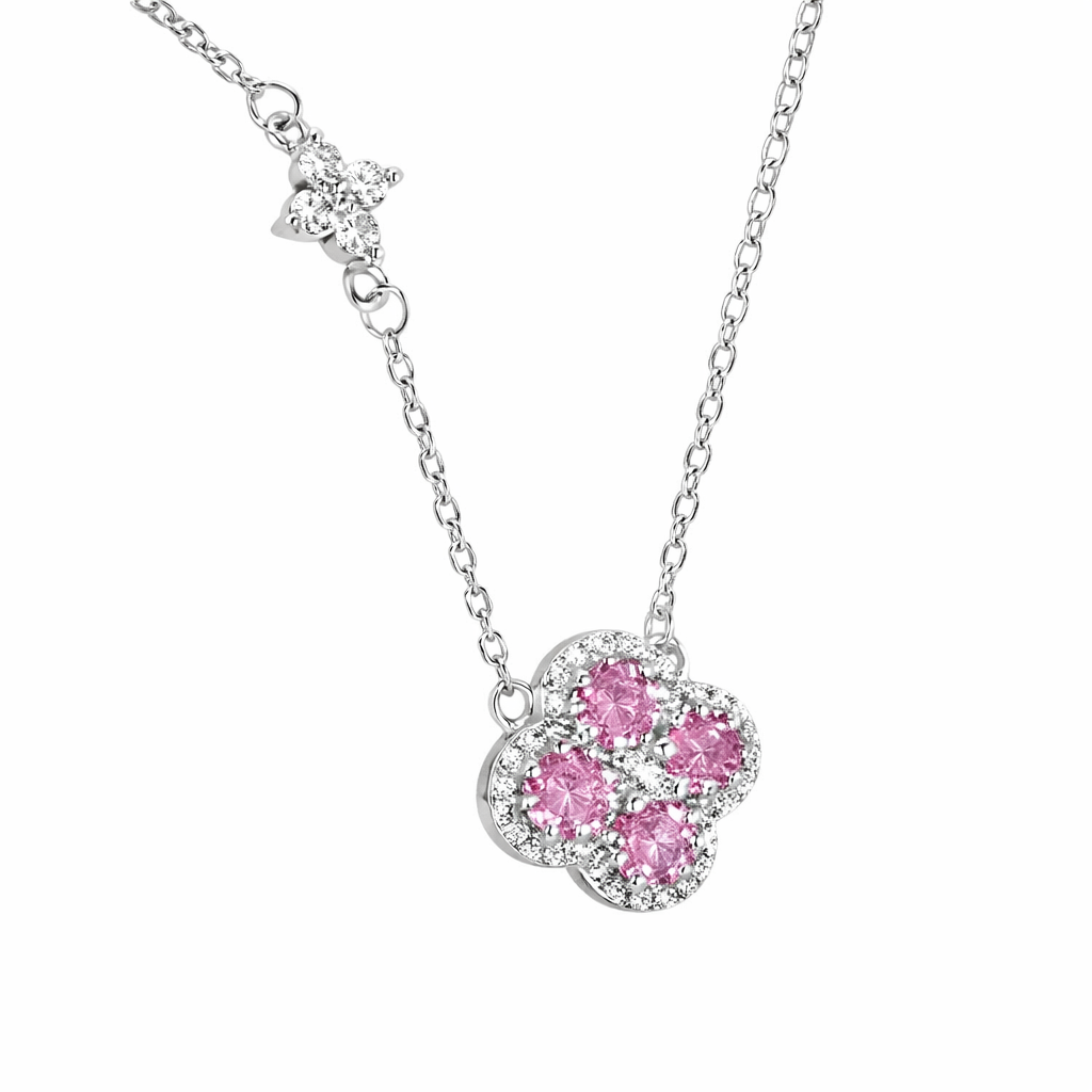 Clover necklace